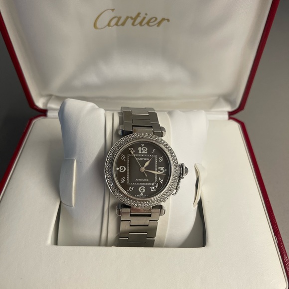 🤩😍Cartier Pasha with diamond bezel unisex stainless steel 35mm😍🤩 - Picture 10 of 14
